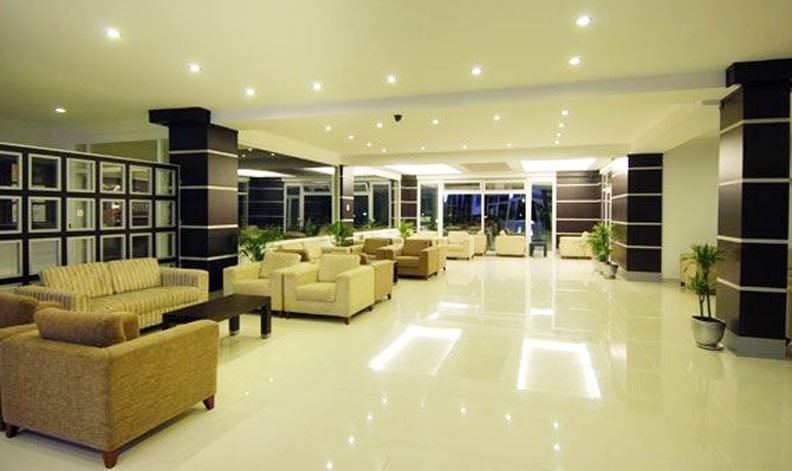 Aqua Bella Beach Hotel